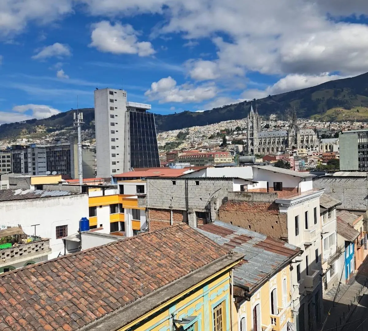 Casa Carpedm Hostel Quito Ecuador